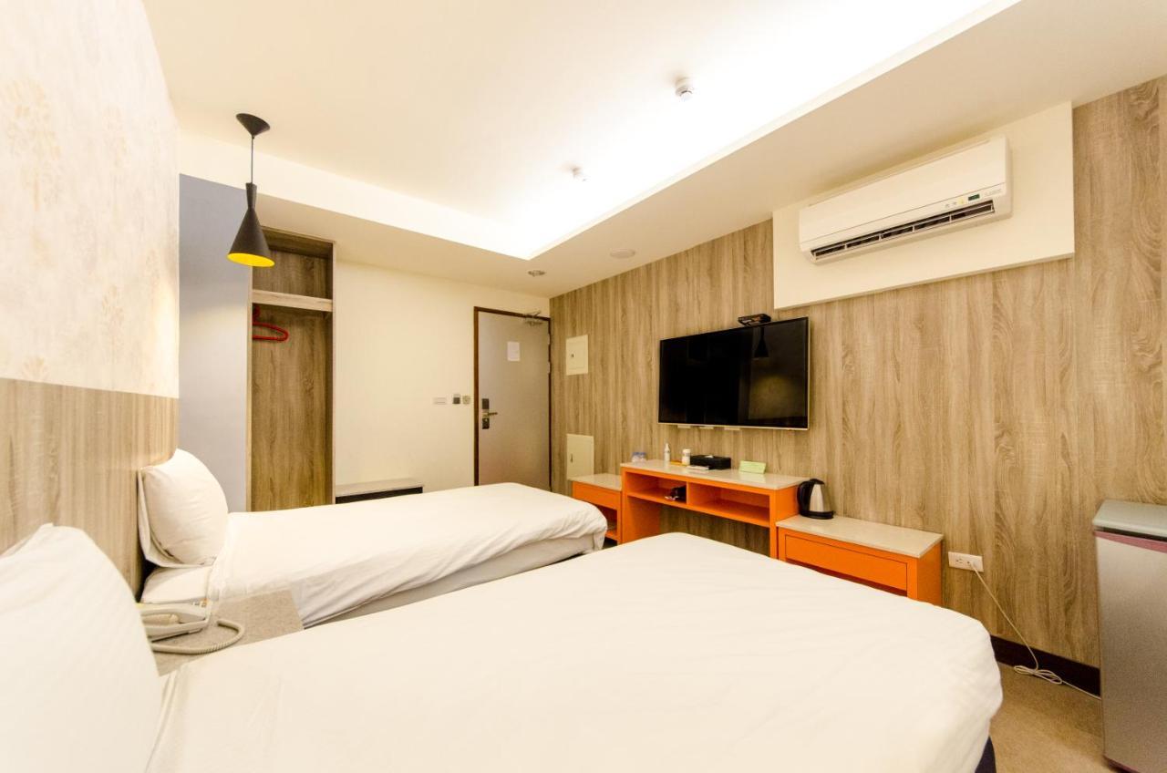 P&E Hotel Đài Nam Ngoại thất bức ảnh