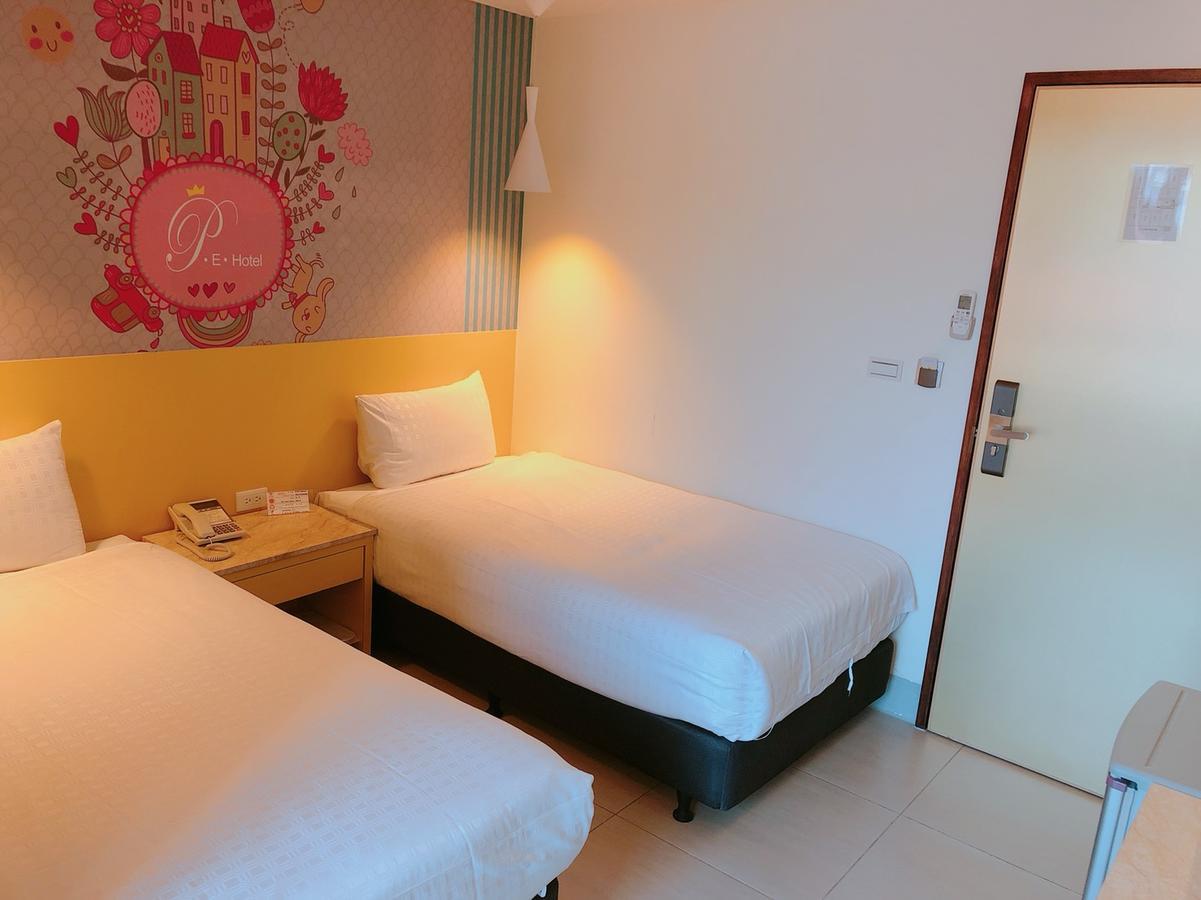 P&E Hotel Đài Nam Ngoại thất bức ảnh