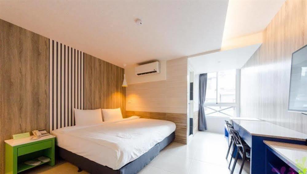 P&E Hotel Đài Nam Ngoại thất bức ảnh