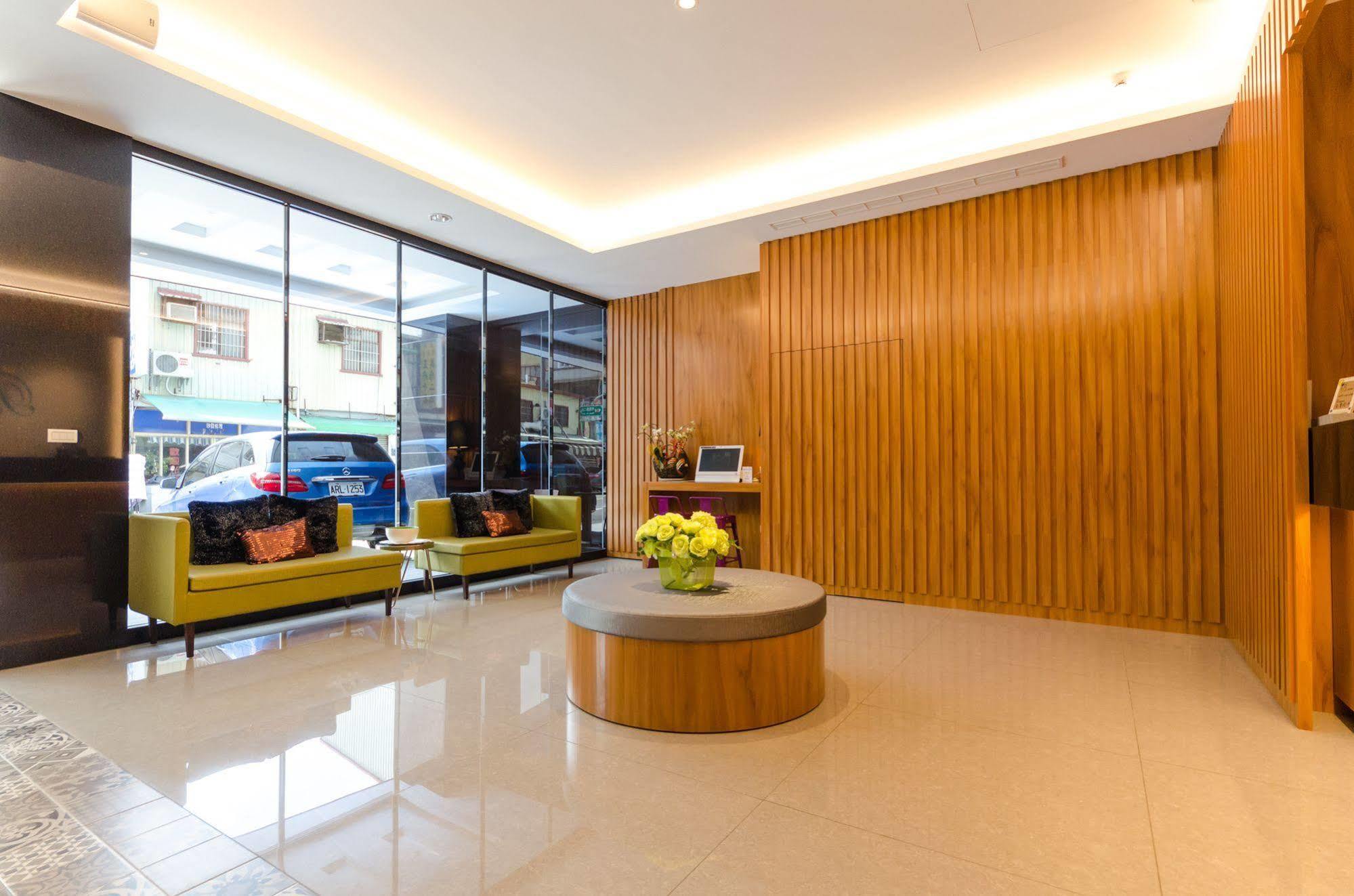 P&E Hotel Đài Nam Ngoại thất bức ảnh